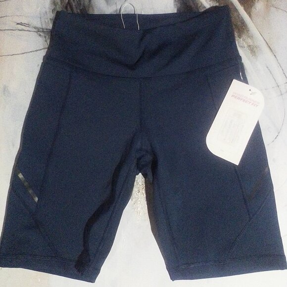 Athletic short for women - Picture 2 of 5